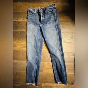 The Swooner Rascal Ankle frayed hemmed. Size 29